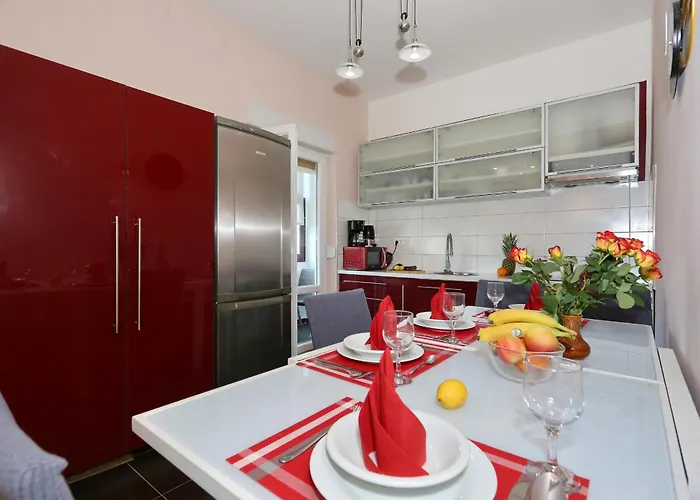 Ksenija Apartamento *