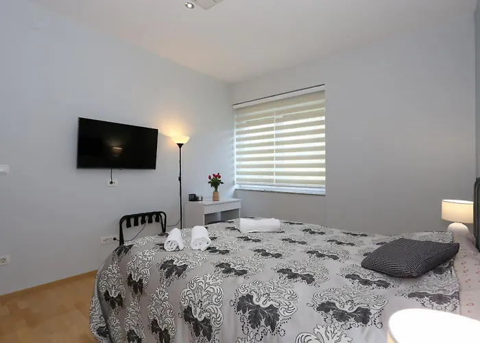 Ksenija Apartamento Zadar