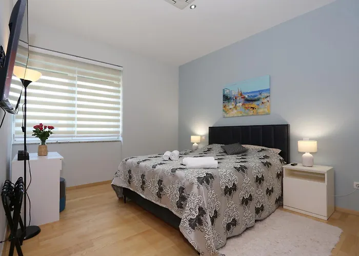 Ksenija Apartamento *